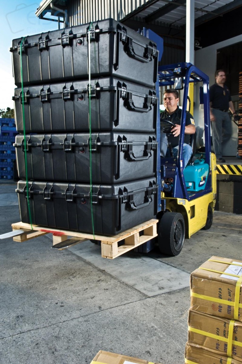 PELI- case Typ 1730 R schwarz, leer