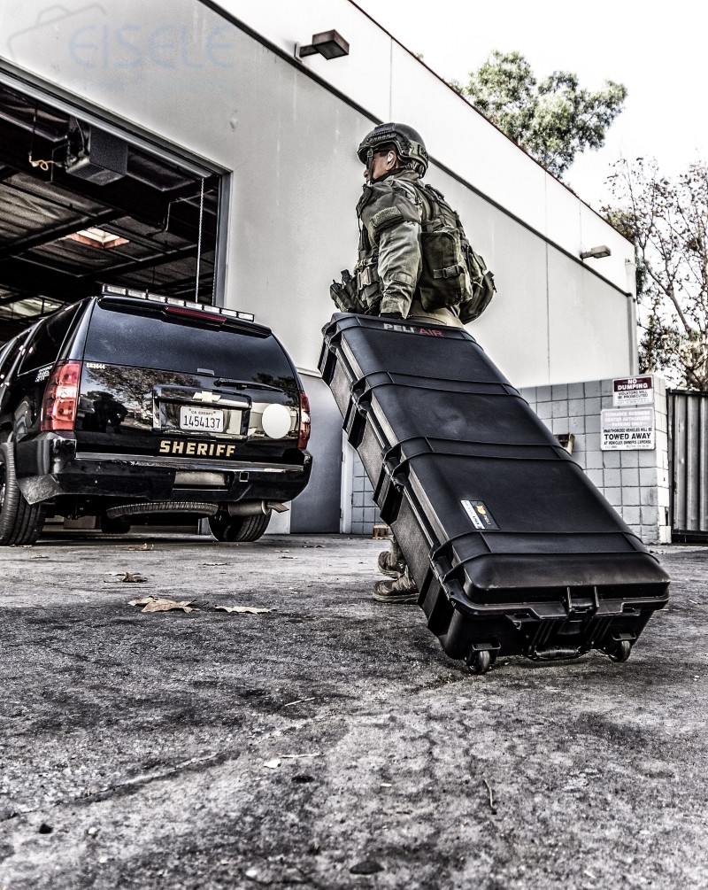 PELI AIR- case Typ 1745, schwarz, Schaum